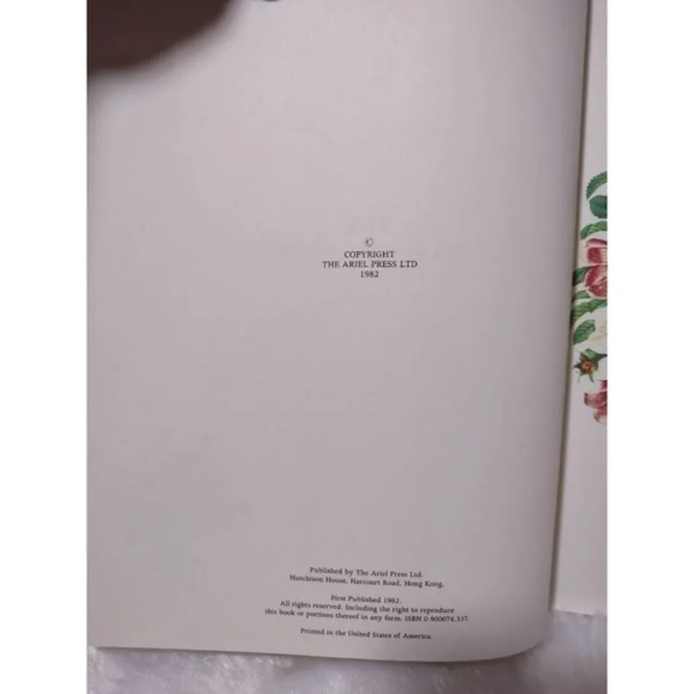 The‎ Avon Calendar of Roses 1984 Hard Cover Unused vintage